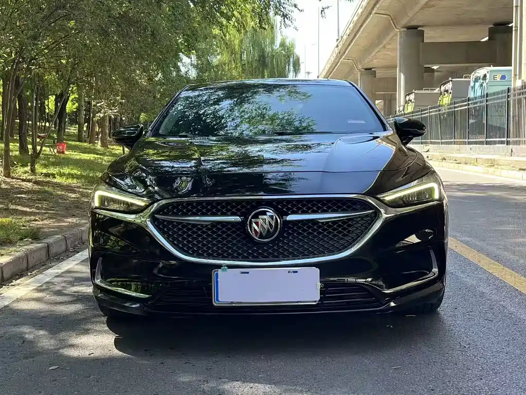Buick LaCrosse — фото 2