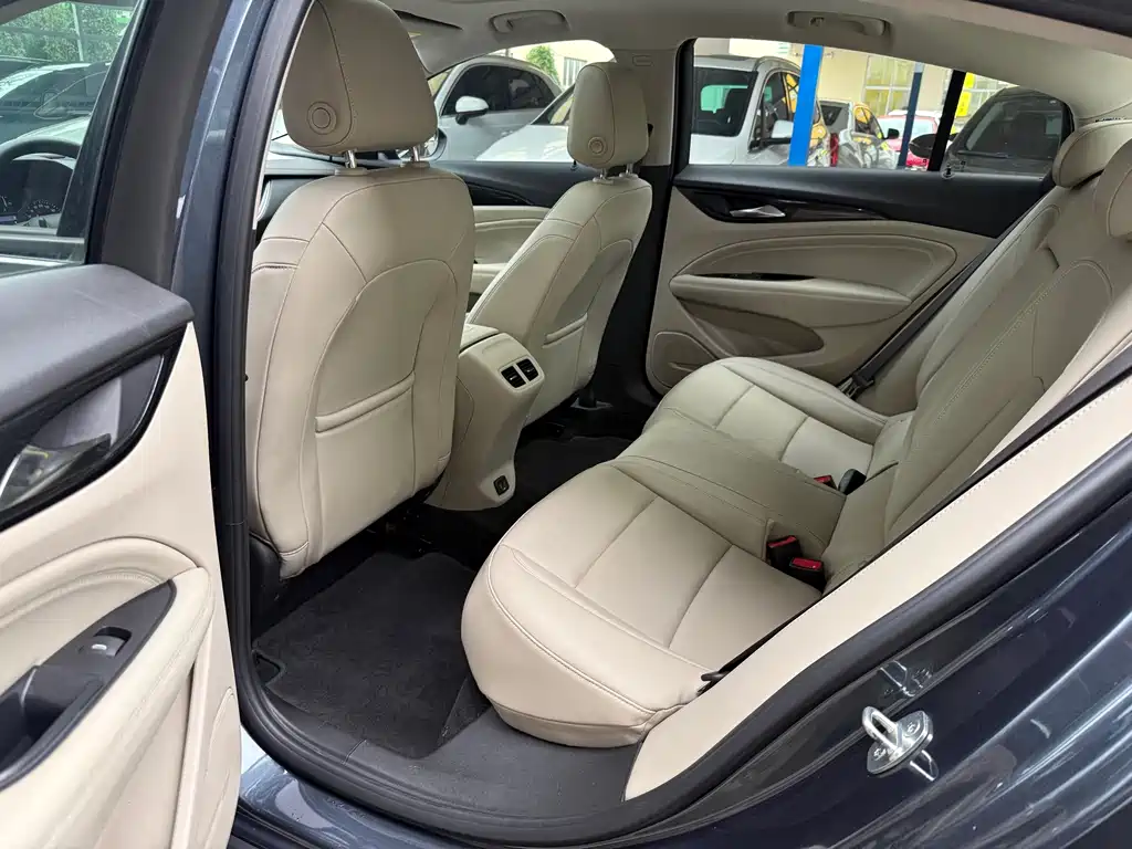 Buick Regal — фото 7