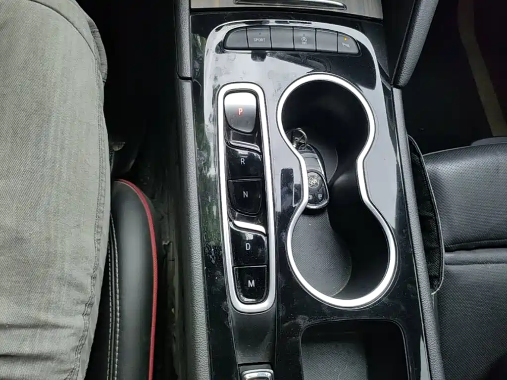 Buick Regal — фото 14