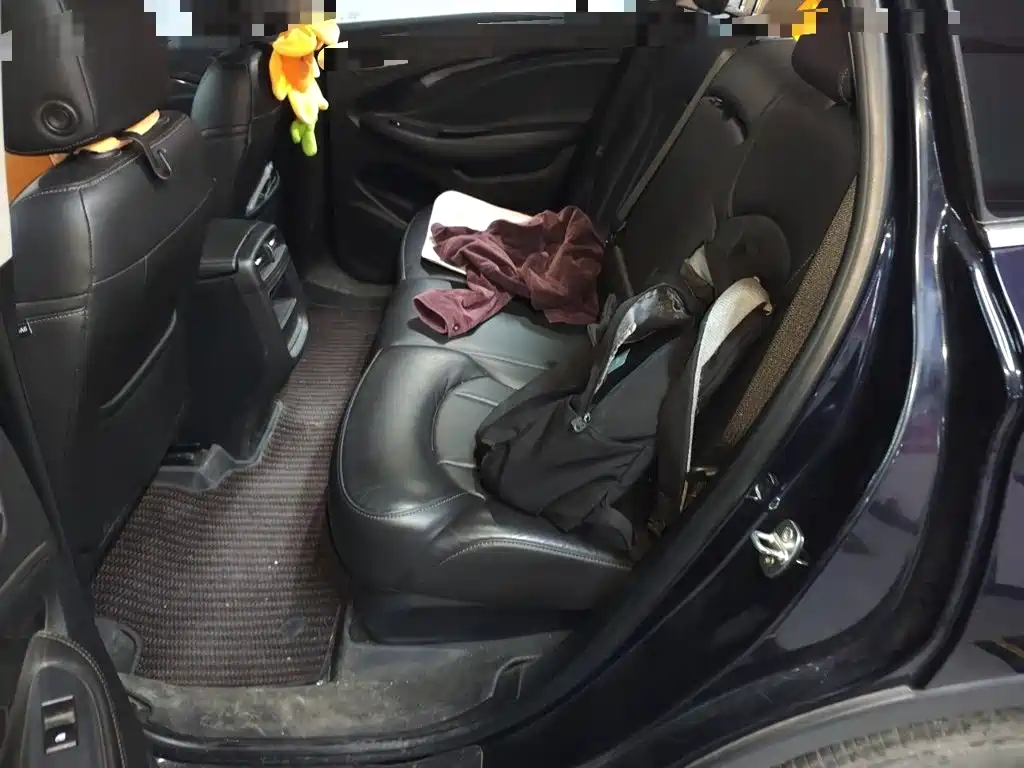 Buick Envision Plus — фото 13