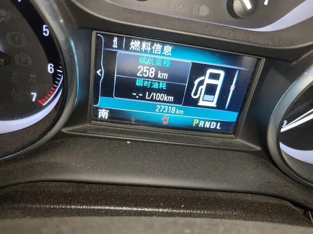 Buick Envision Plus — фото 8