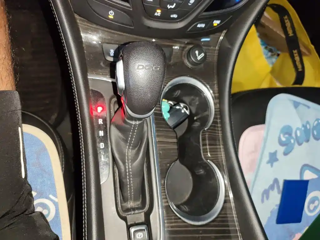 Buick Envision Plus — фото 10