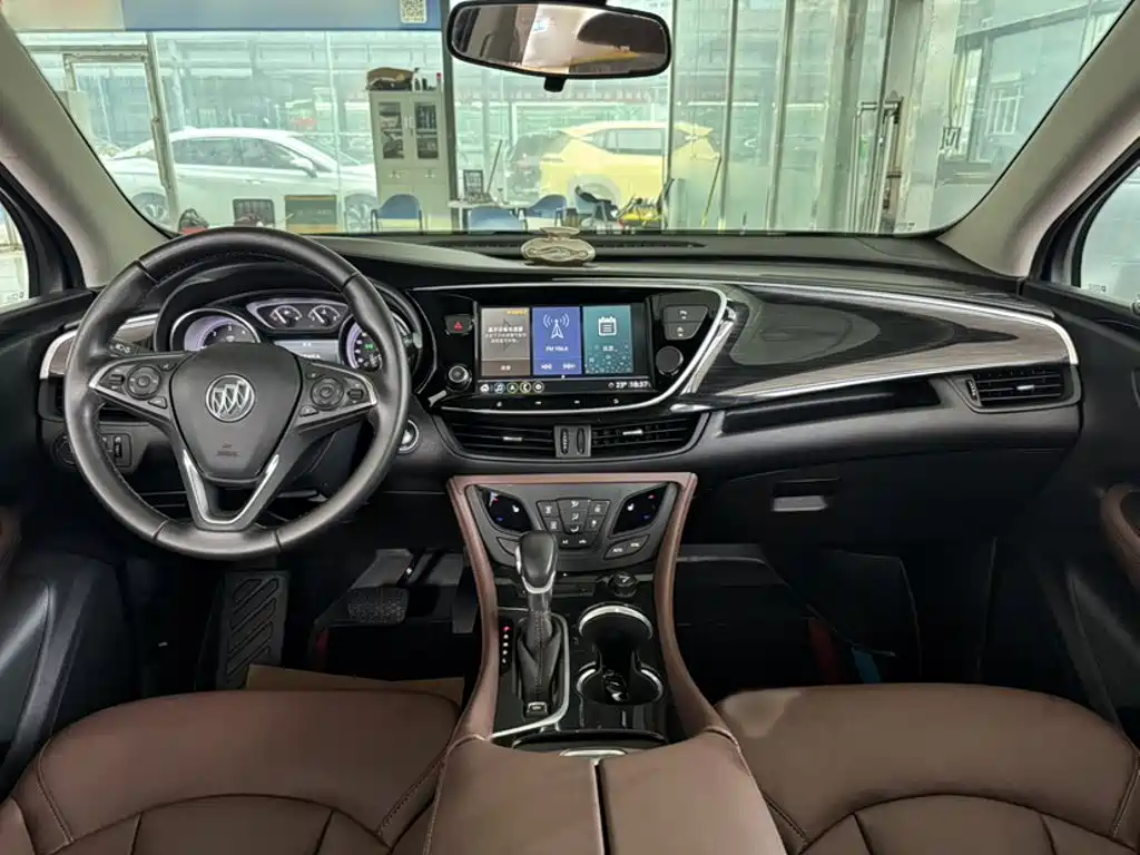 Buick Envision Plus — фото 13
