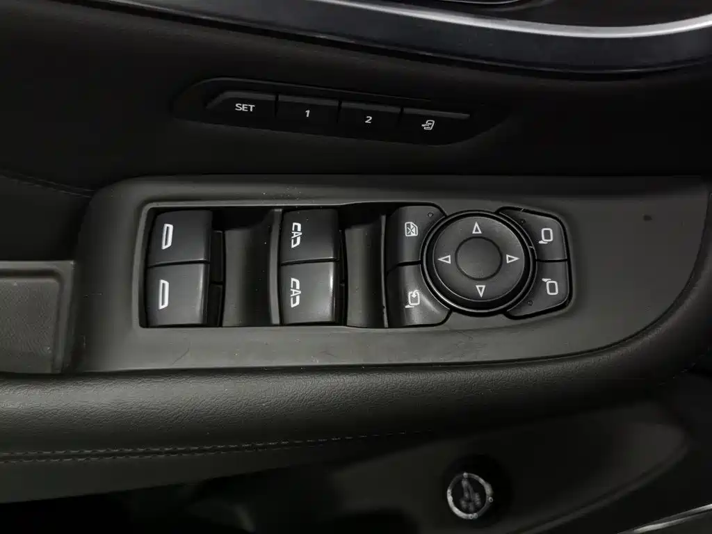 Buick Enclave — фото 9