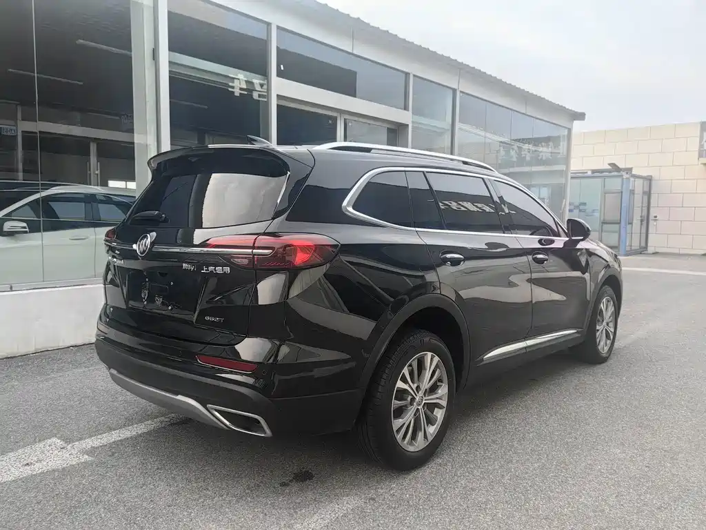 Buick Envision Plus — фото 4