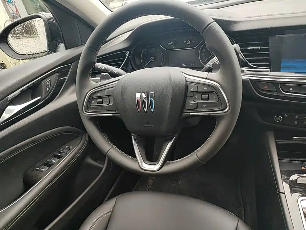 Buick Regal — фото 11