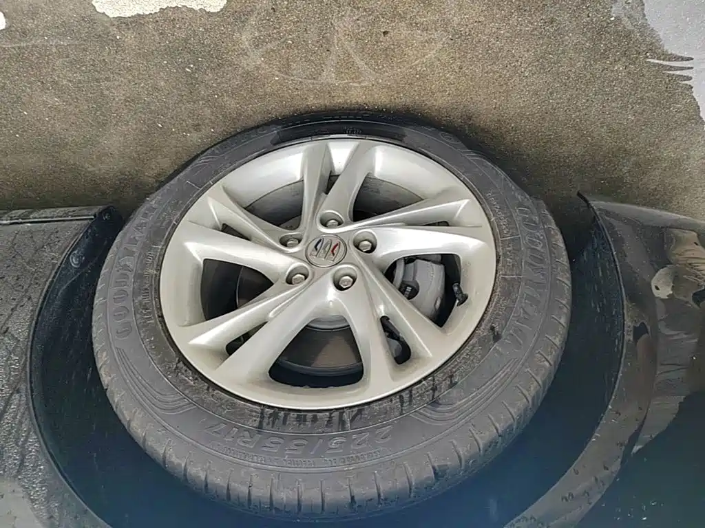 Buick Regal — фото 23