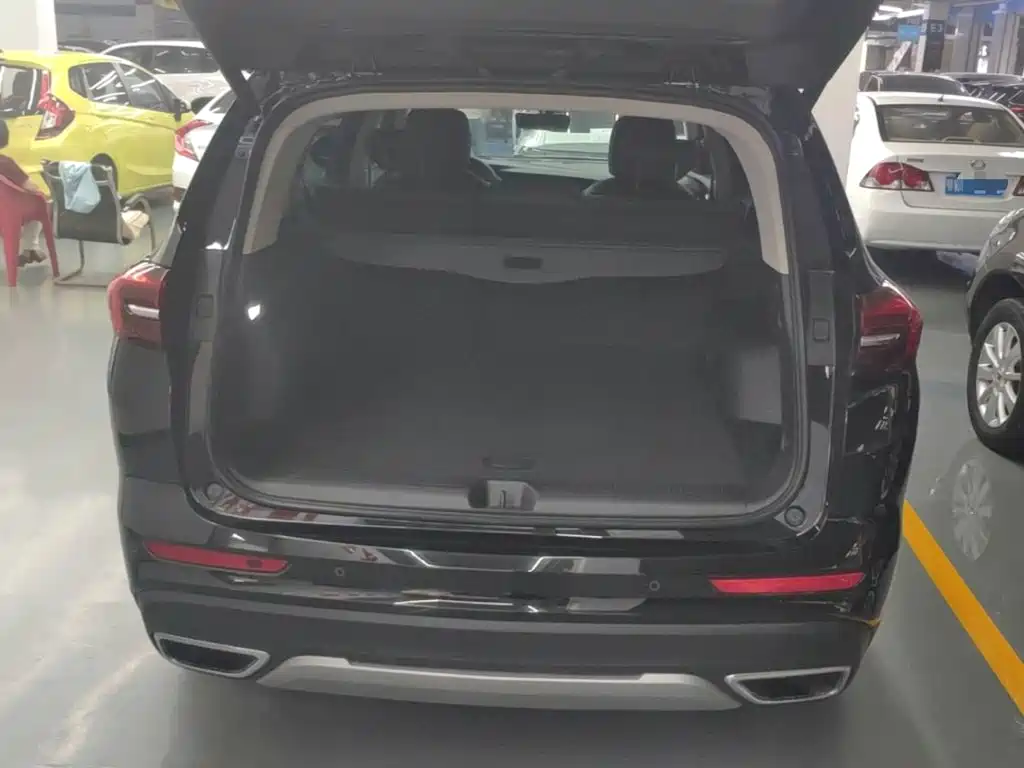 Buick Envision Plus — фото 19