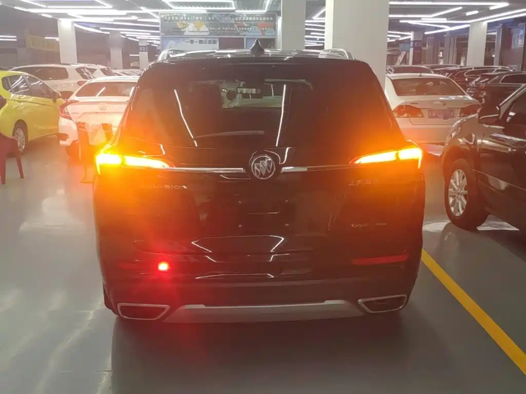 Buick Envision Plus — фото 6