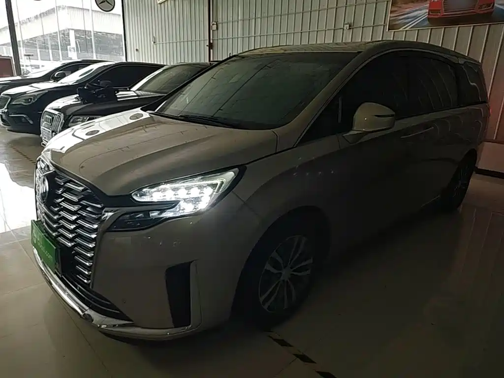 Buick GL8