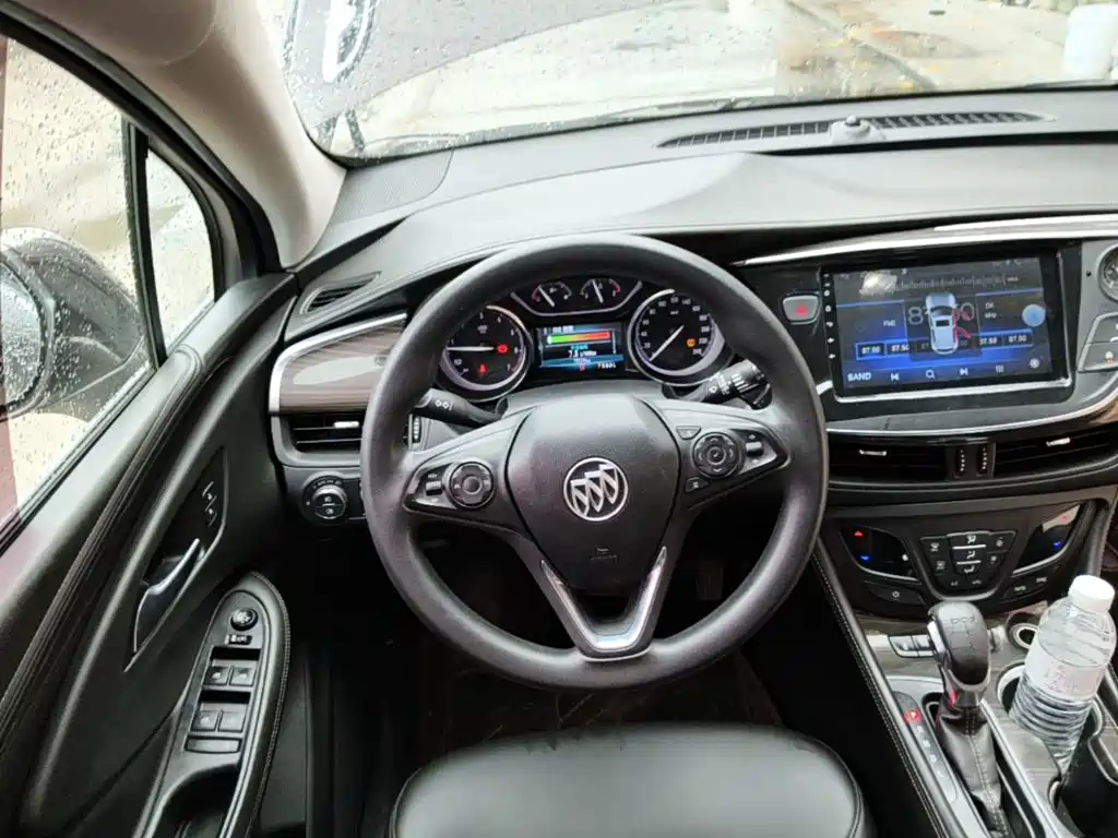 Buick Envision Plus — фото 11