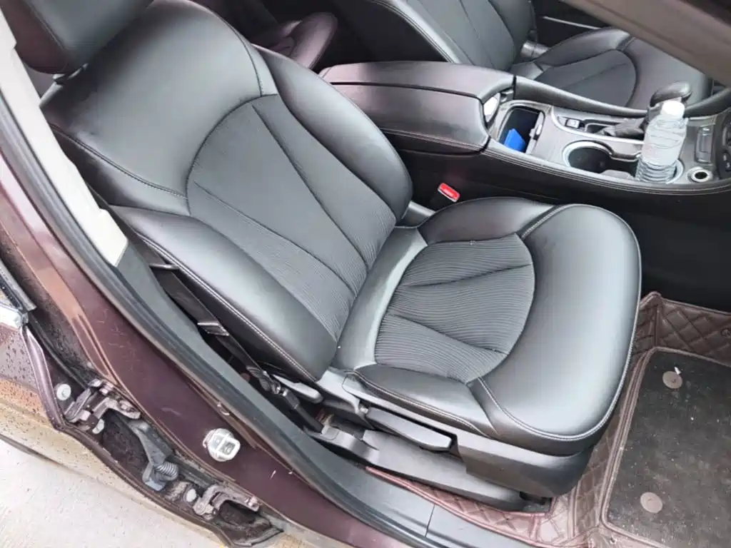 Buick Envision Plus — фото 25