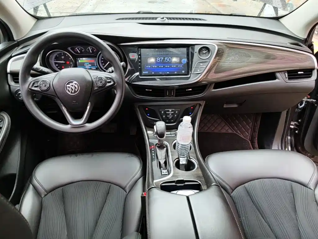 Buick Envision Plus — фото 10