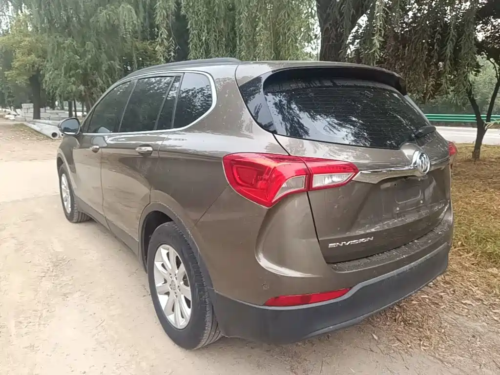 Buick Envision Plus — фото 5