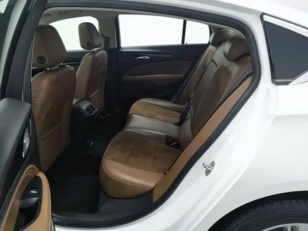 Buick Regal — фото 15