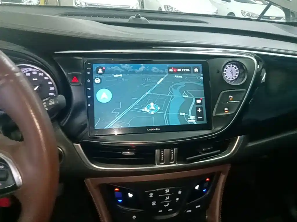 Buick Envision Plus — фото 13