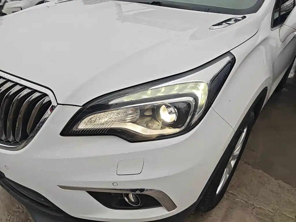 Buick Envision Plus — фото 24