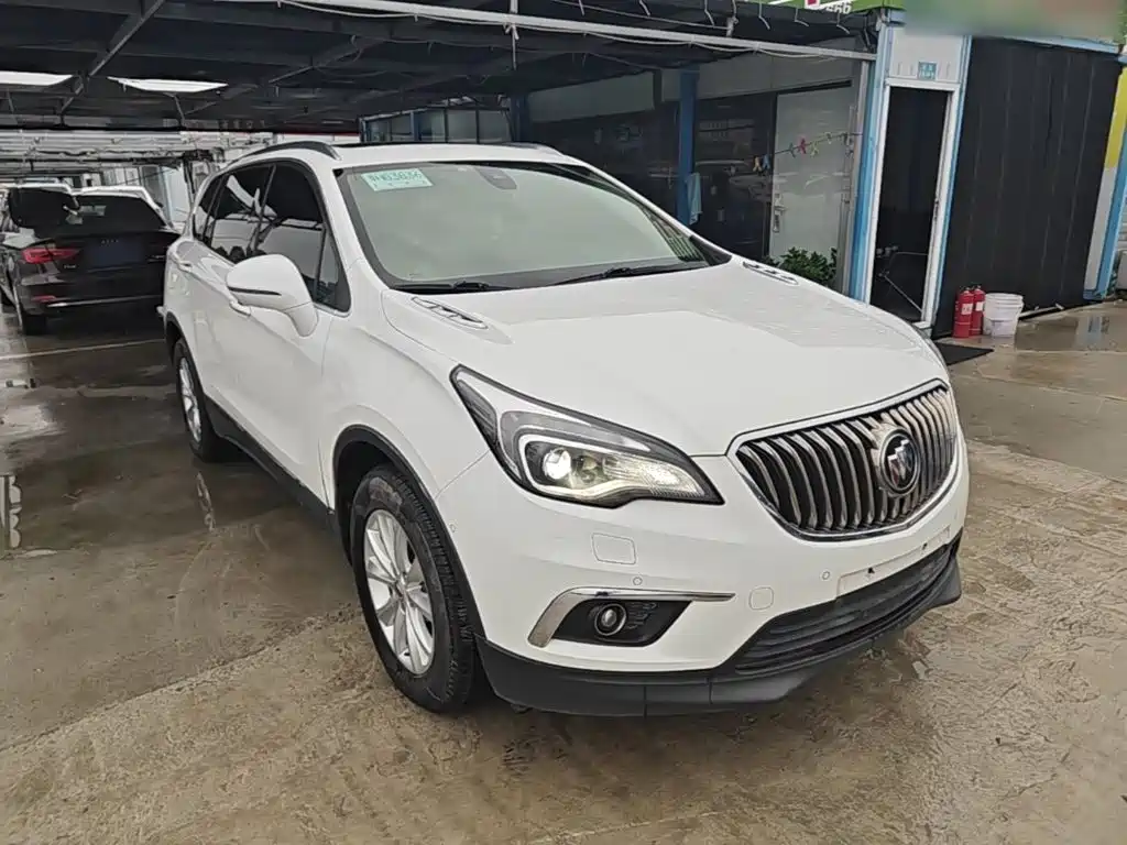 Buick Envision Plus — фото 4