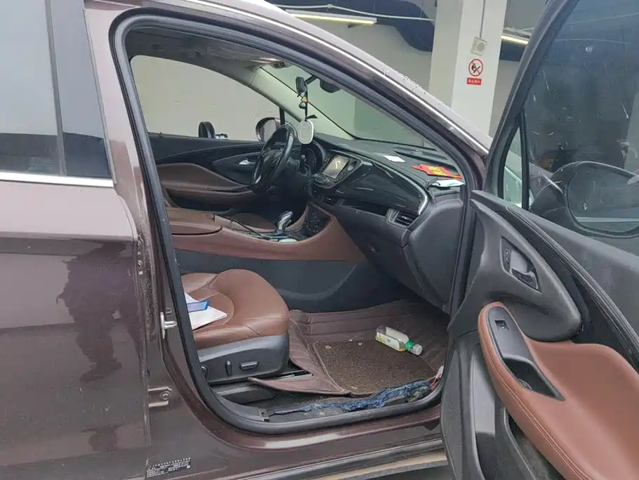 Buick Envision Plus — фото 8