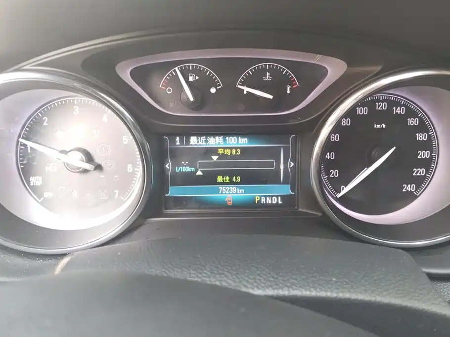 Buick Envision Plus — фото 14