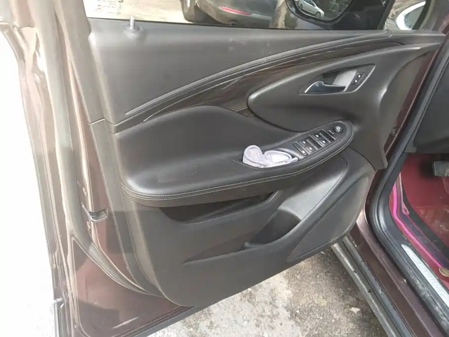 Buick Envision Plus — фото 7