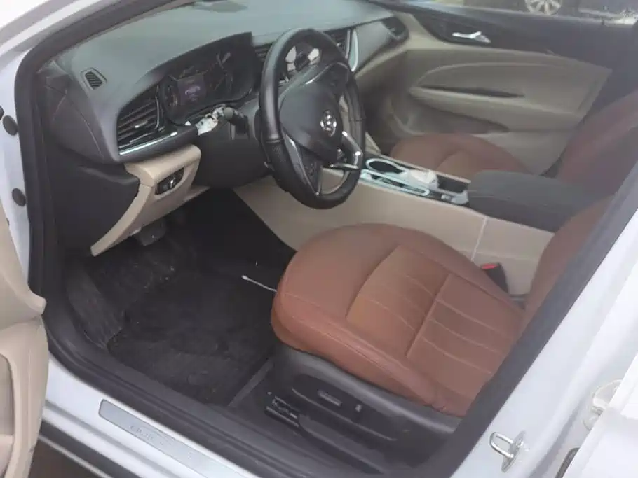 Buick Regal — фото 9