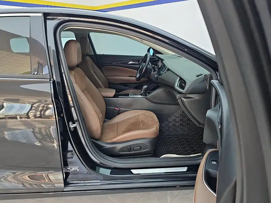 Buick Regal — фото 8