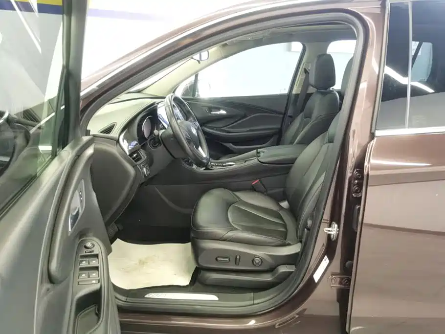 Buick Envision Plus — фото 9