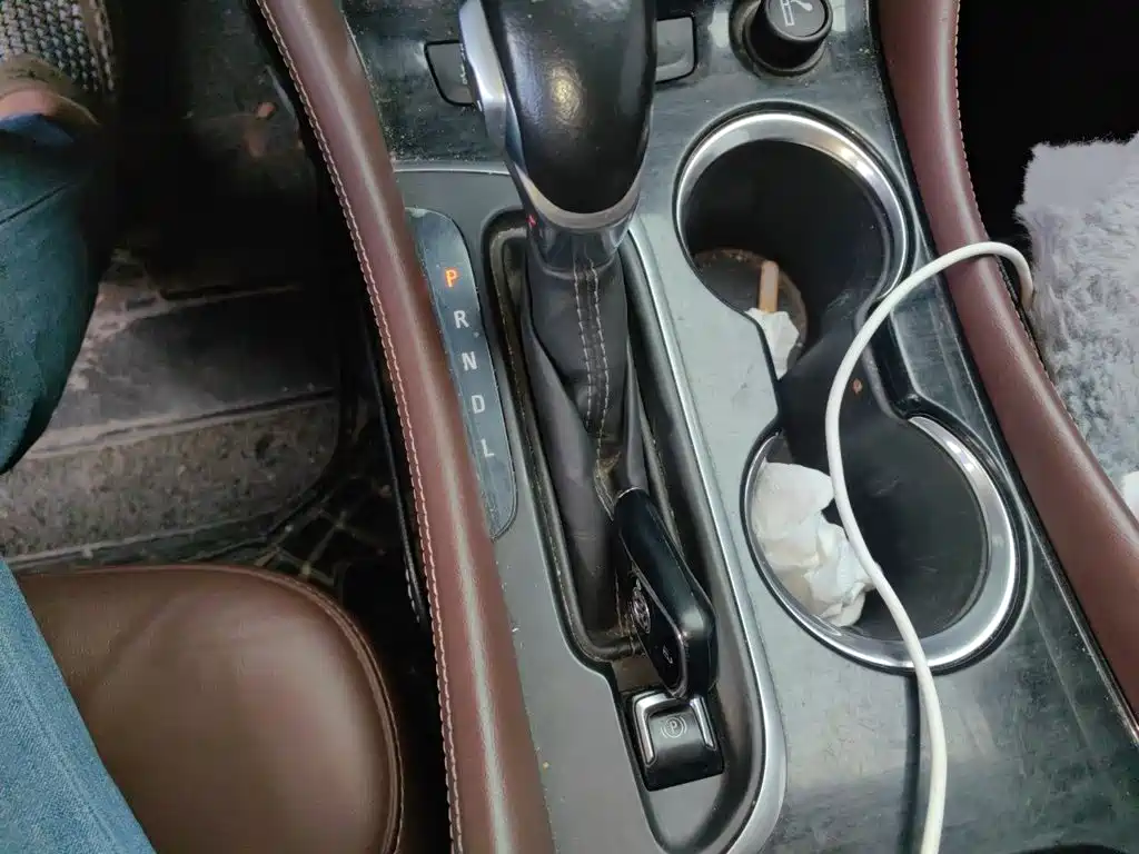 Buick Envision Plus — фото 7
