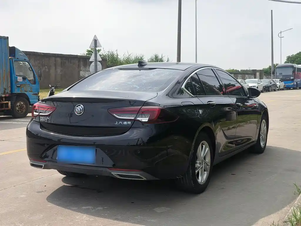 Buick Regal — фото 6