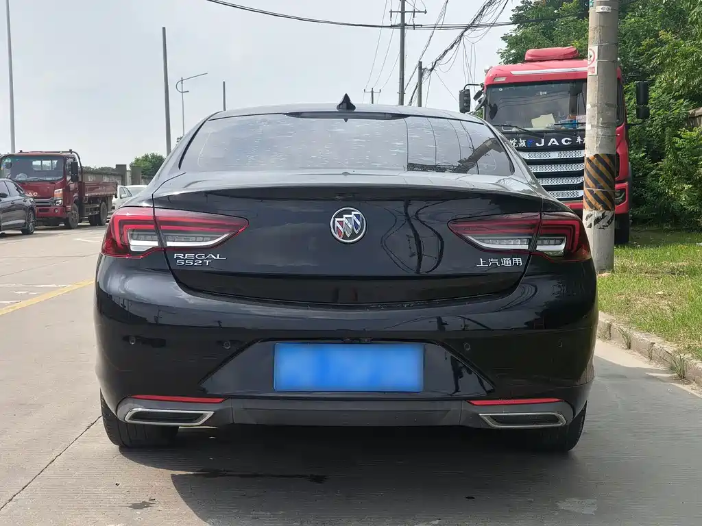 Buick Regal — фото 7