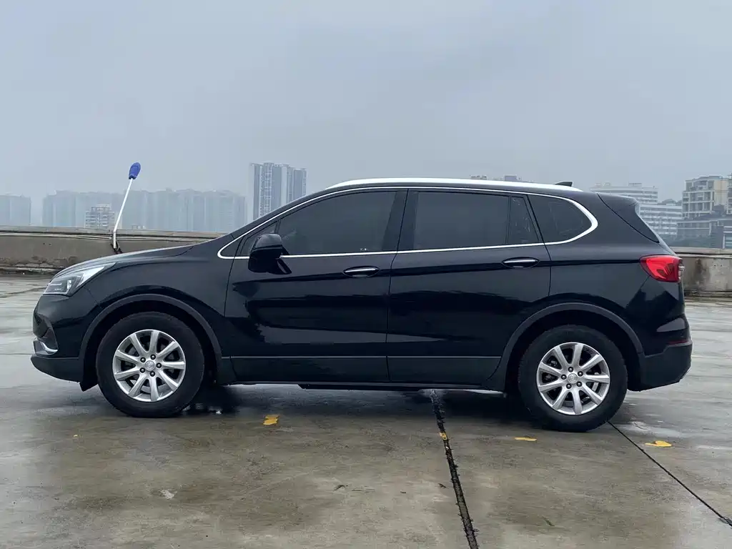 Buick Envision Plus — фото 3