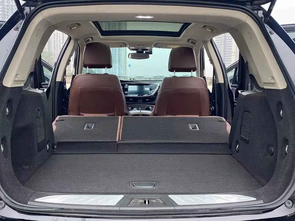 Buick Envision Plus — фото 6