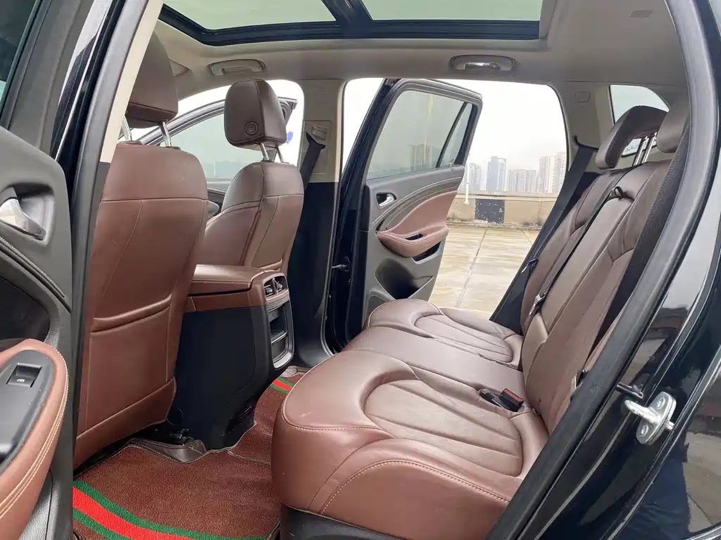 Buick Envision Plus — фото 10