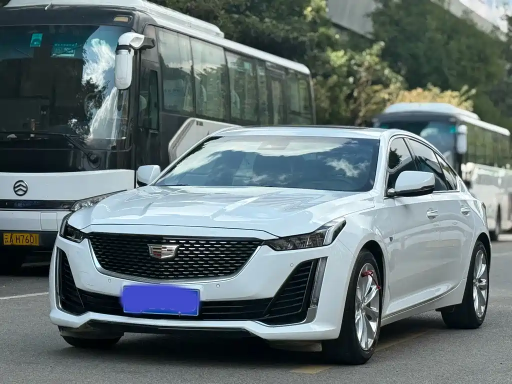 Cadillac CT5 — фото 3