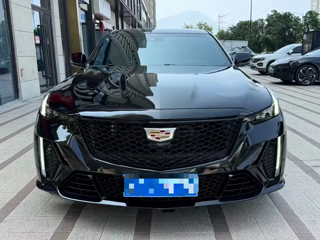 Cadillac CT5 — фото 2