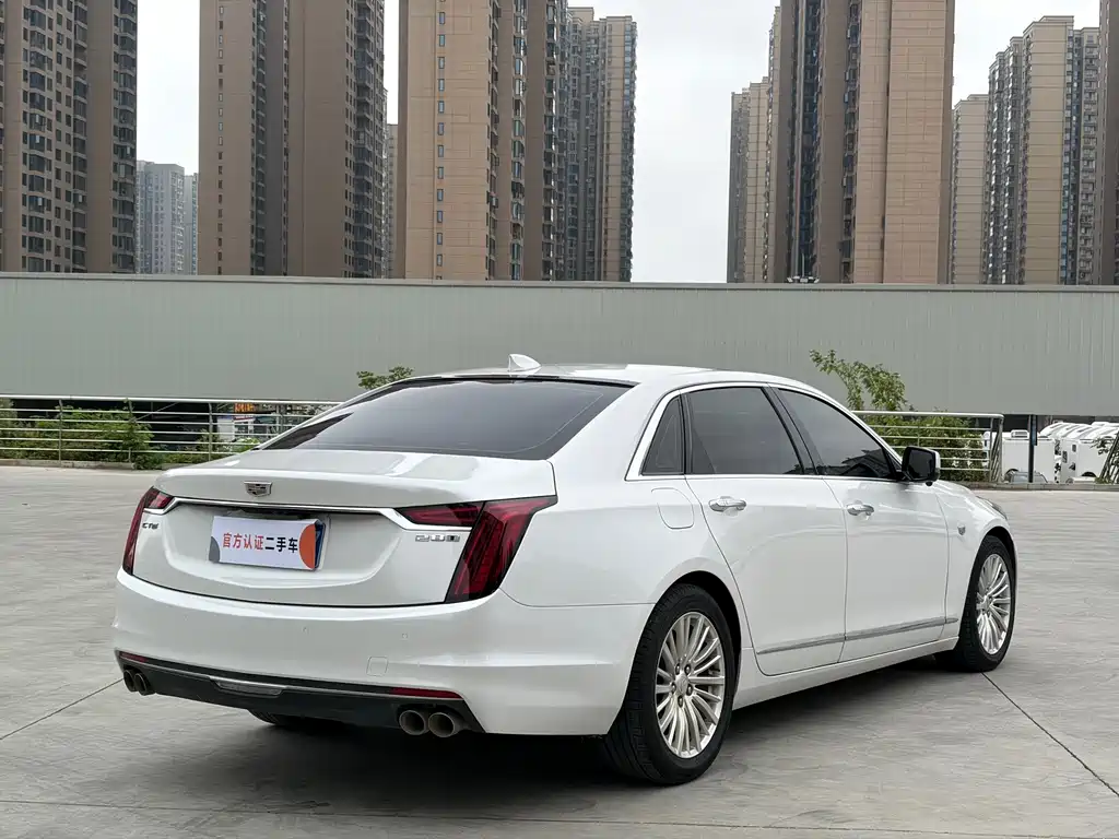 Cadillac CT6 — фото 6