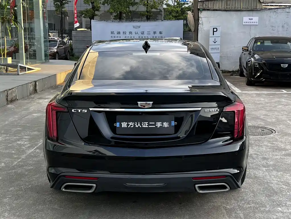 Cadillac CT5 — фото 4