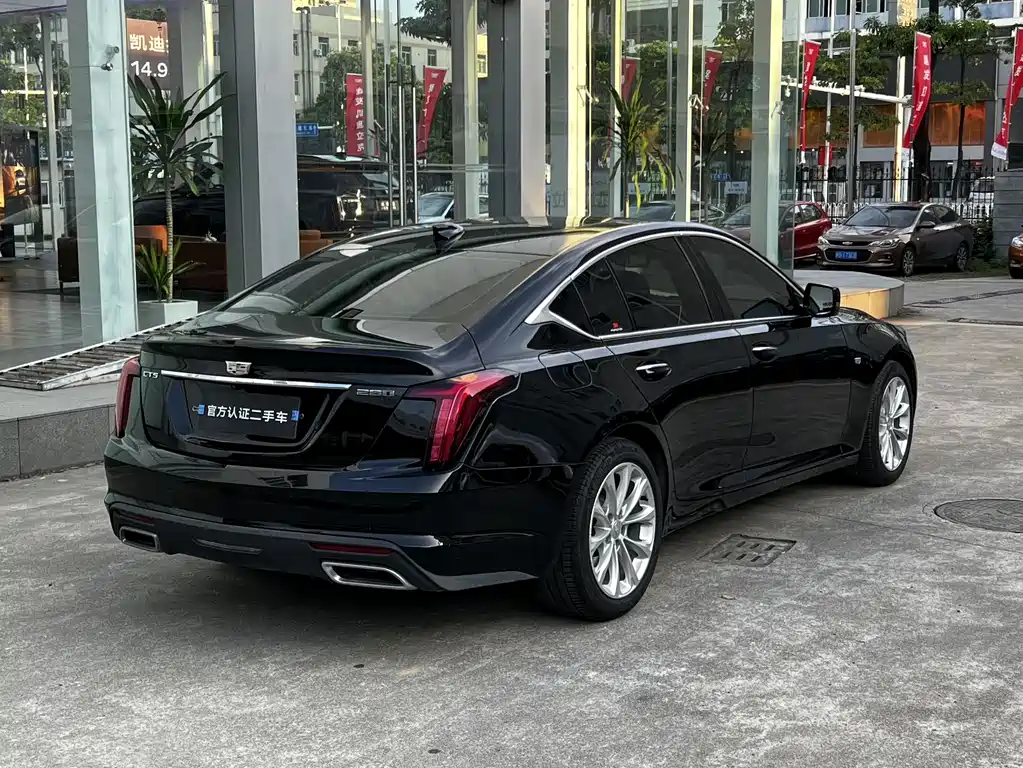 Cadillac CT5 — фото 6