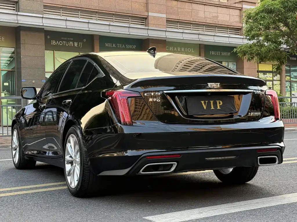 Cadillac CT5 — фото 6