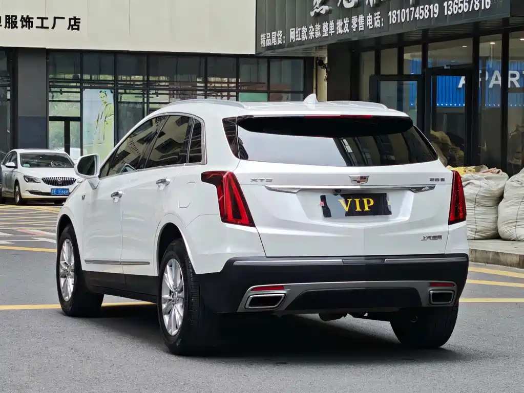Cadillac XT5 — фото 7