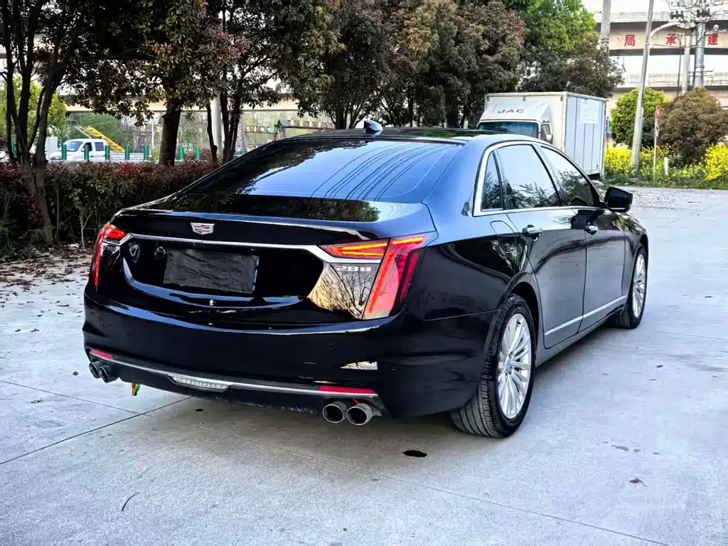 Cadillac CT6 — фото 4