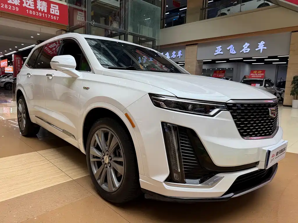 Cadillac XT6 — фото 4