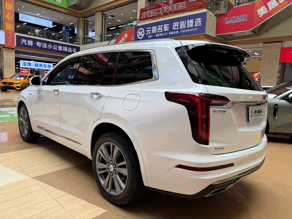 Cadillac XT6 — фото 6