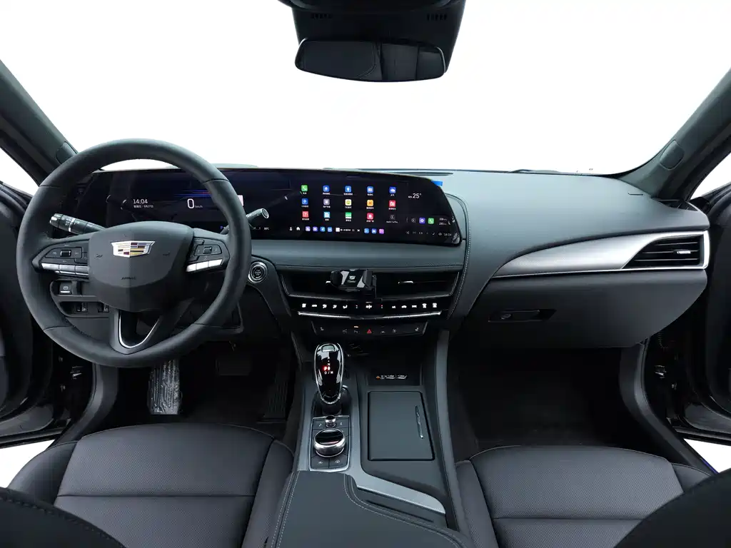 Cadillac CT5 — фото 7