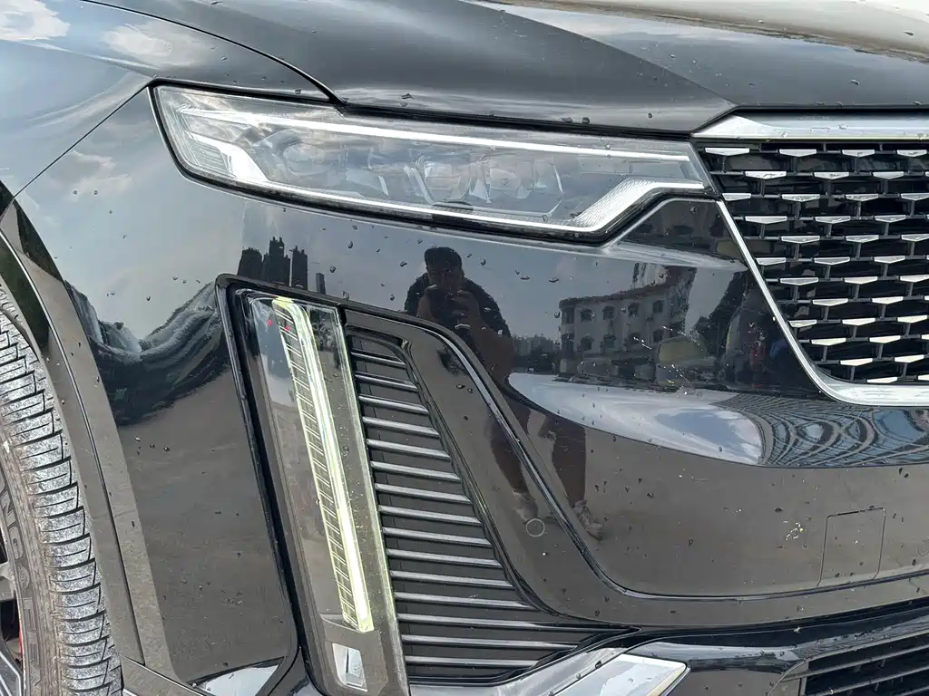 Cadillac XT6 — фото 4