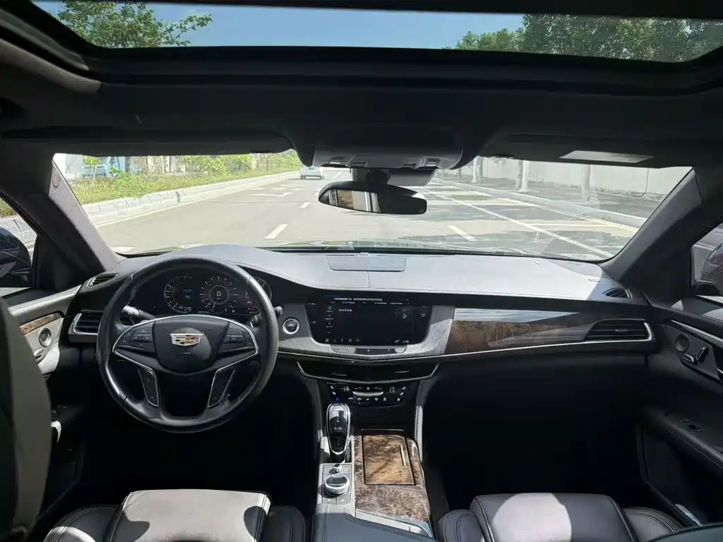 Cadillac CT6 — фото 4