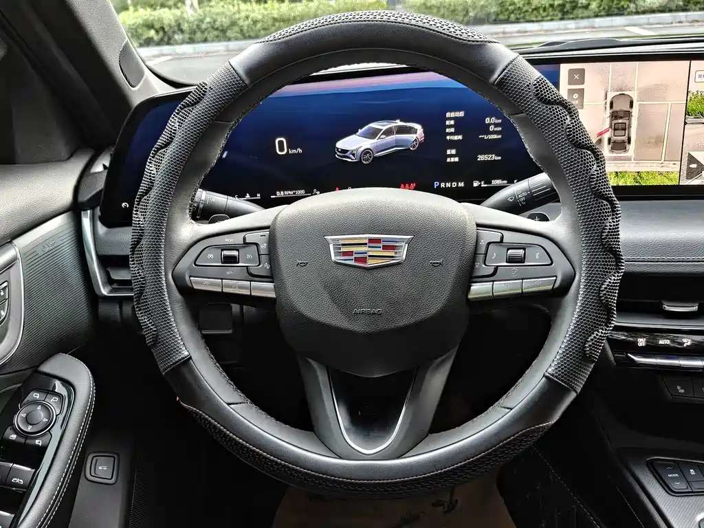 Cadillac CT5 — фото 10