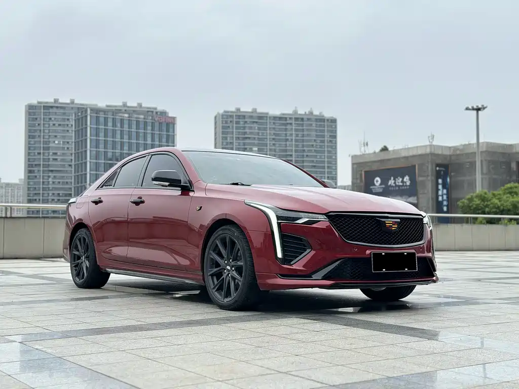 Cadillac CT4 — фото 3