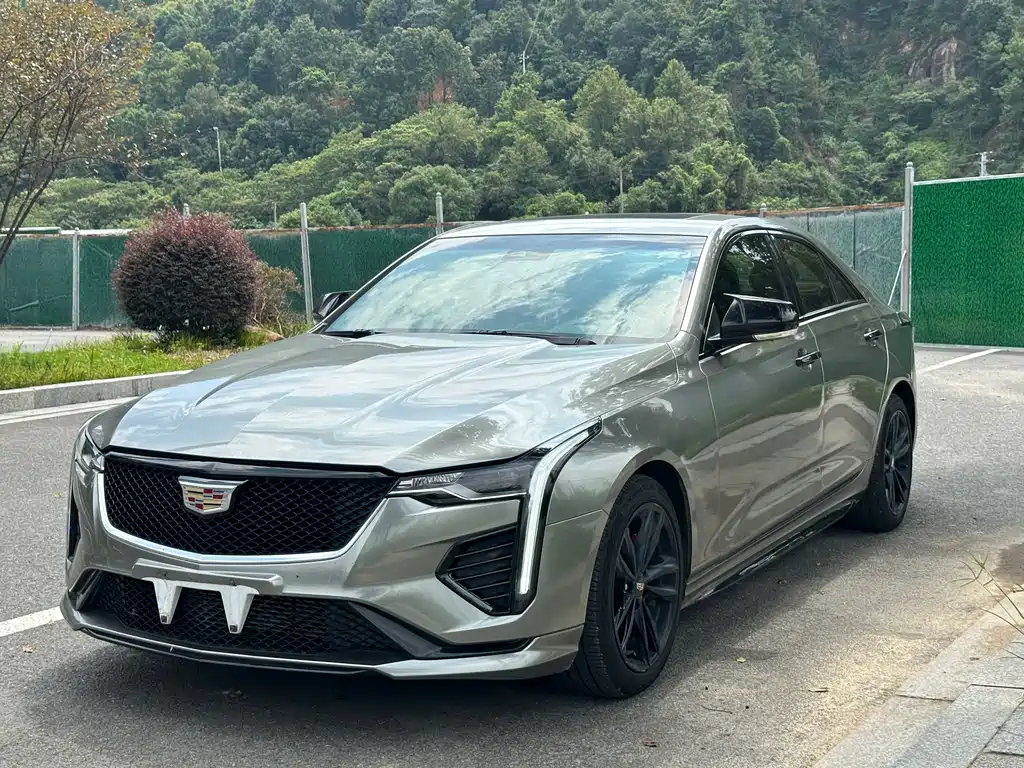 Cadillac CT4 — фото 3